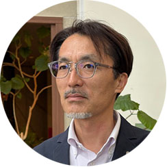 秋津 雄作
